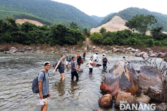 Khai thác du lịch cộng đồng