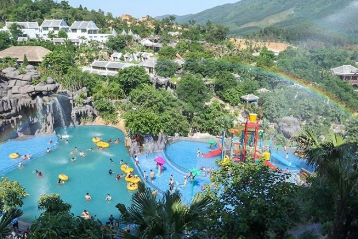 SUỐI KHOÁNG NÓNG THẦN TÀI